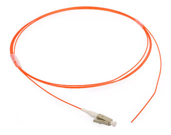 LC Simplex / Duplex Fiber Optic Patch Cord dengan Rugi Penyisipan Rendah